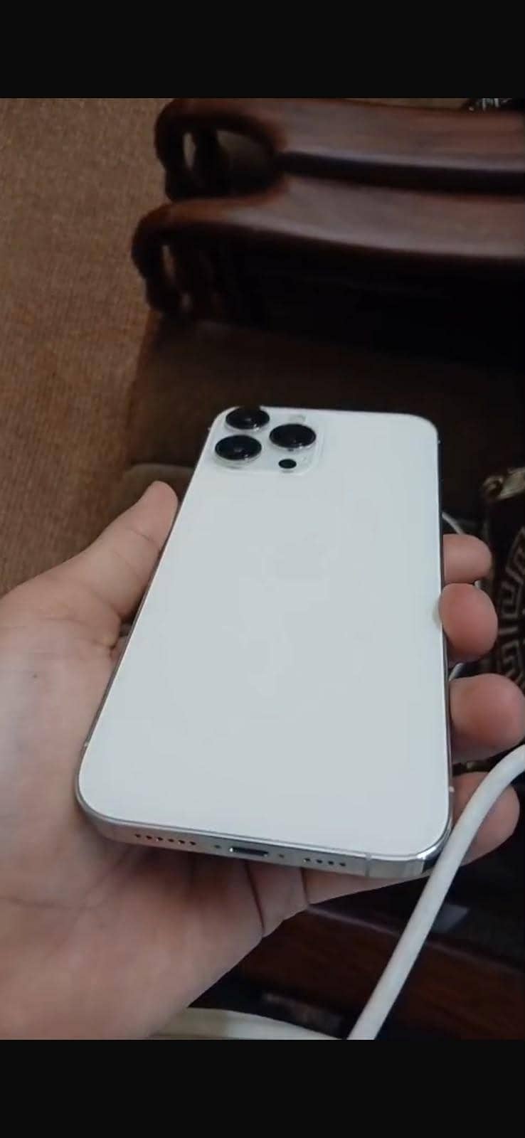 Apple iPhone 13 Pro Max 2
