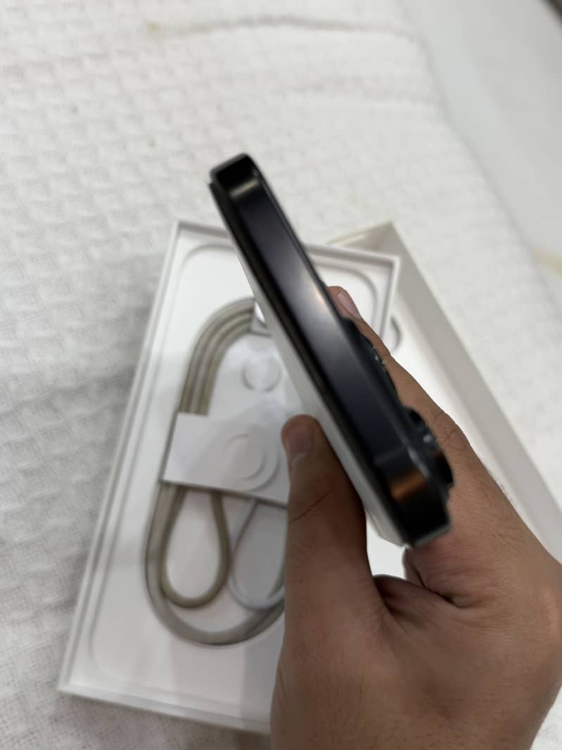 Apple iPhone 16 Pro Max 256GB | PTA Approved 4