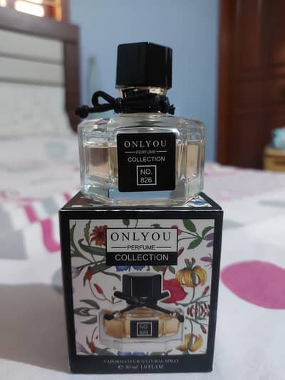 2 Unisex perfumes Urgently selling