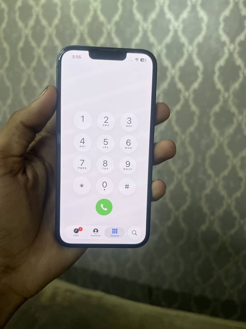 Apple iPhone 13 4