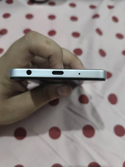 Vivo Y04  4/128 gb