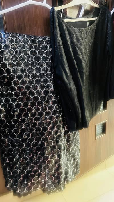black saree