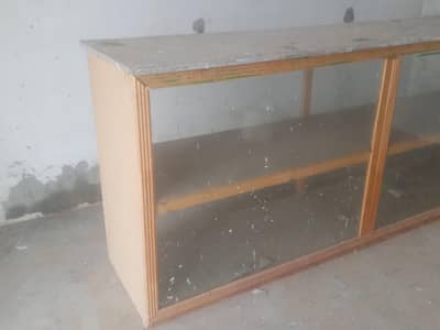shop ka counter ha ya best condition