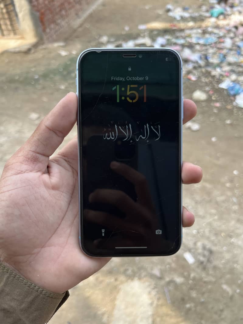 iPhone XR 1