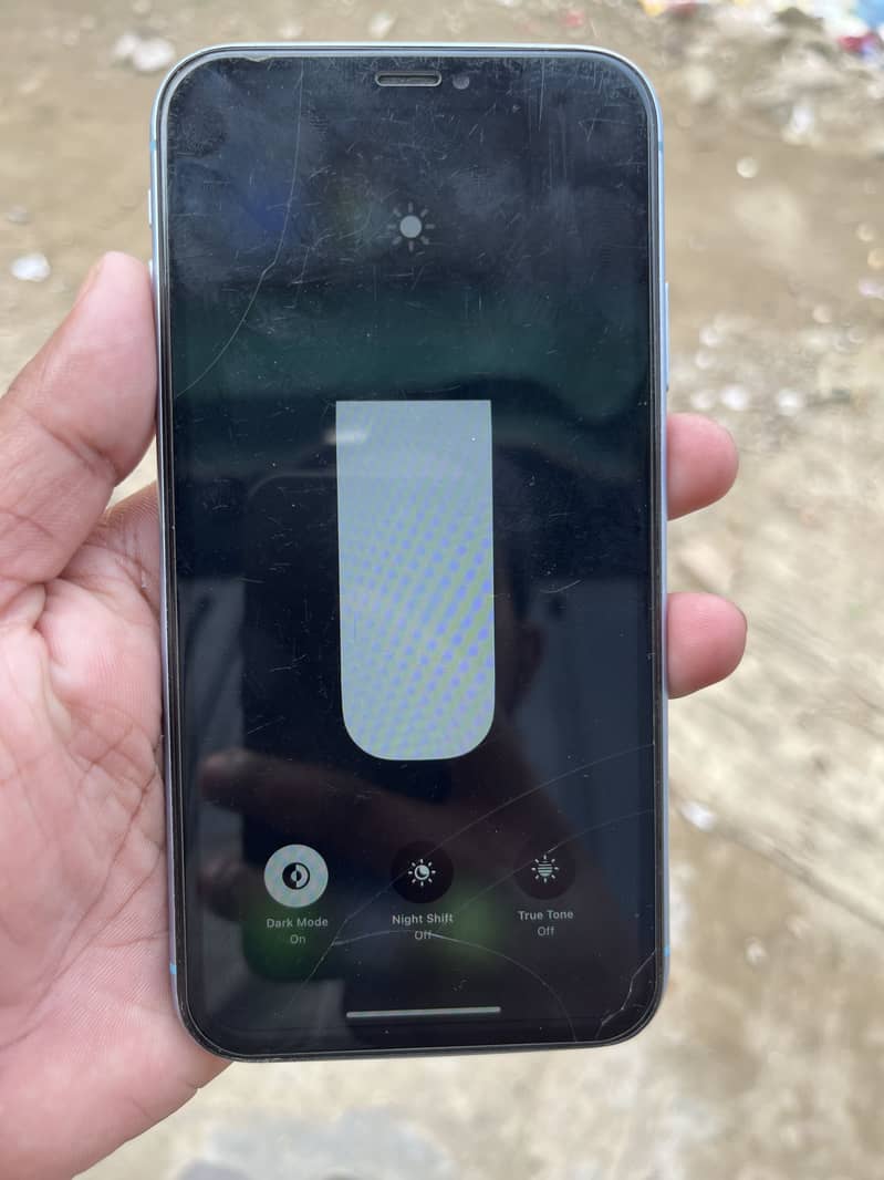 iPhone XR 4