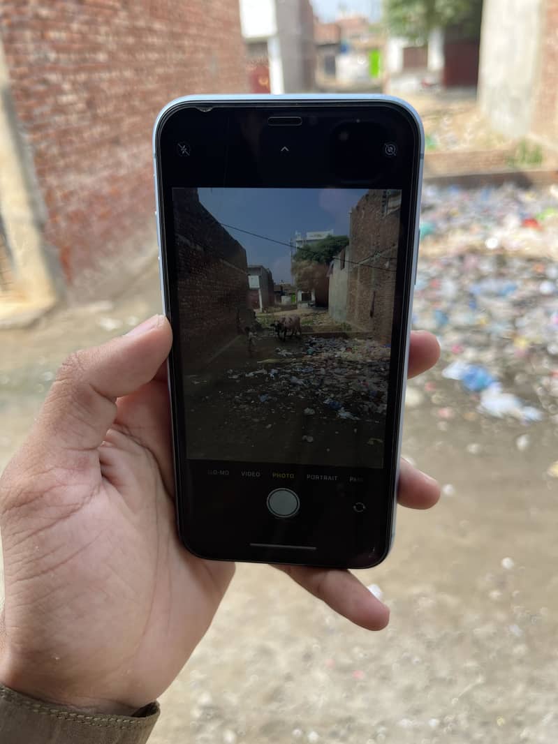 iPhone XR 7
