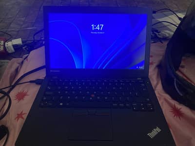 Lenovo Thinkpad i5 5th generation x250