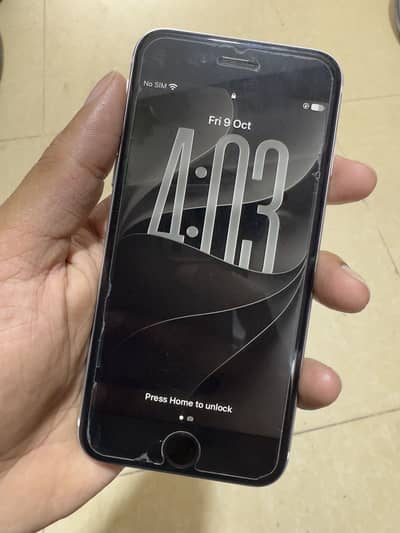 Apple iPhone SE