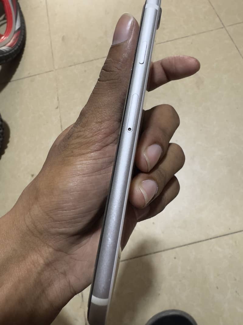 Apple iPhone SE 3
