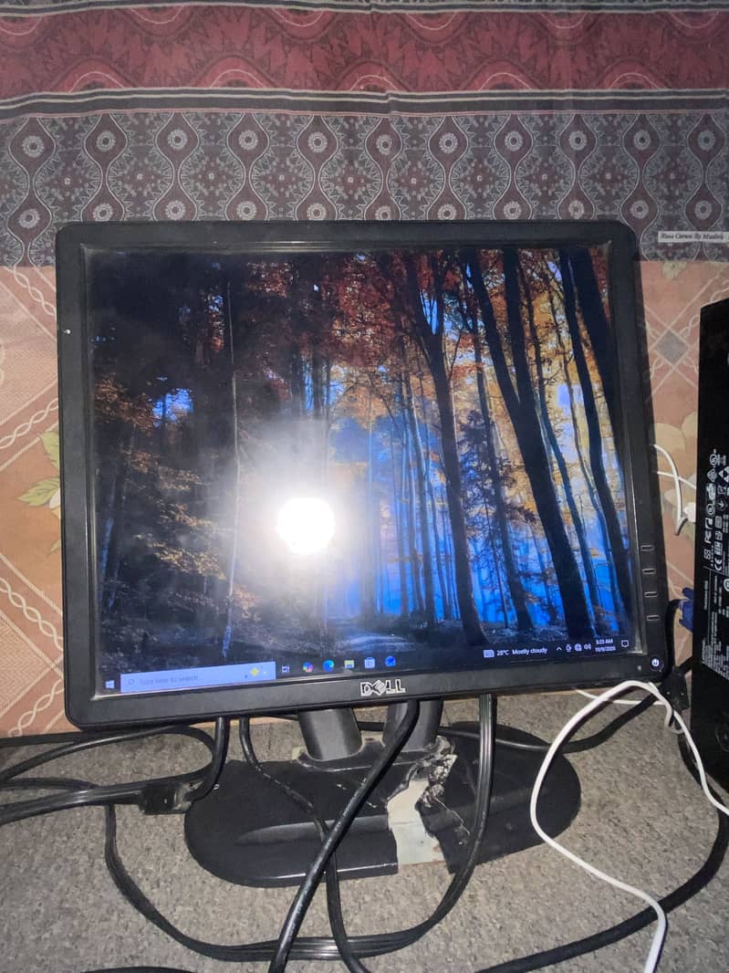 8gb ram 500 gb hardrive 128 ssd  2 graphic card complete setup 1