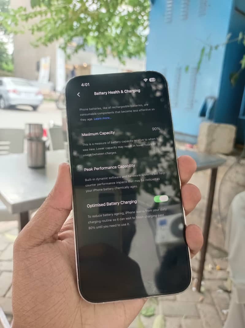 Apple iPhone 13 Pro Max 4