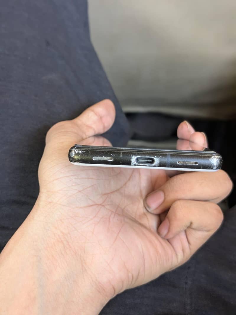 Google Pixel 6a 3