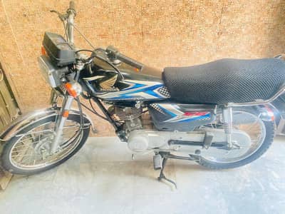 CG125 (Honda)  for sale in good condition
