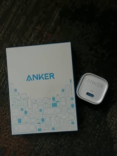 Anker zolo 30W PD Adapter