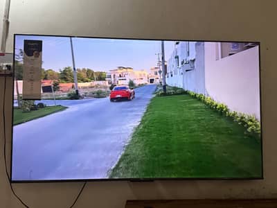 TCL 65"  t6c65k  10/10.1. 5year warranty.  Urgent sale.