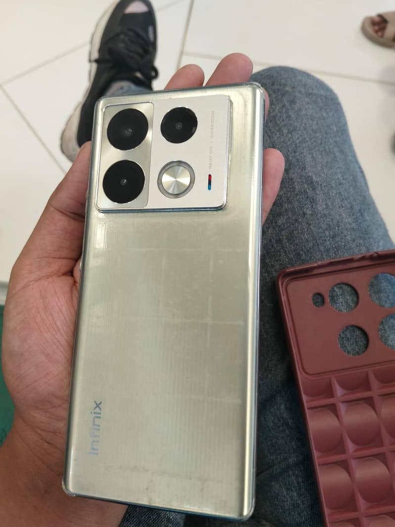 Infinix Note 40 Pro 1