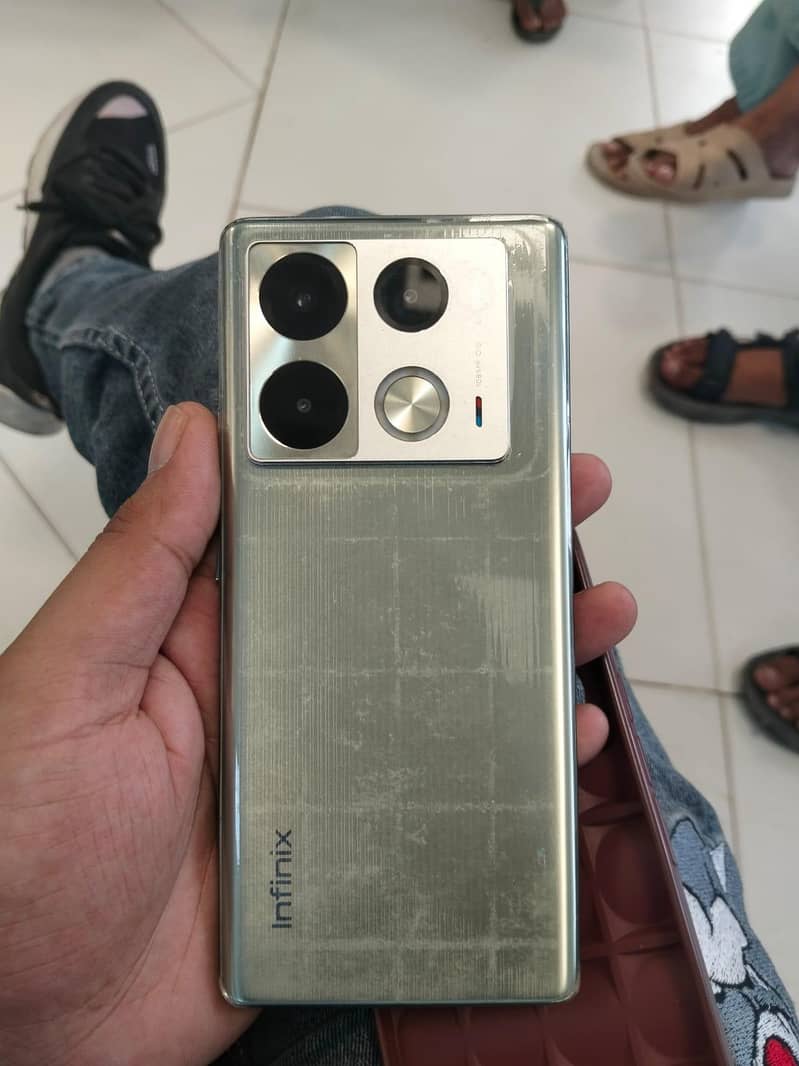 Infinix Note 40 Pro 3