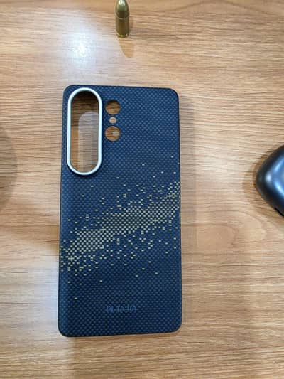 Pitaka aaron button edge case for s26 ultra