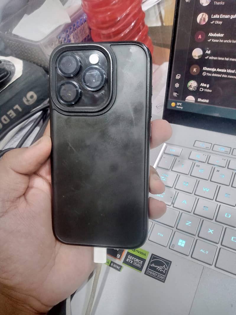 Apple iPhone 15 Pro 3