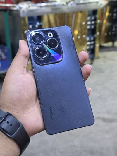 Infinix Hot 40