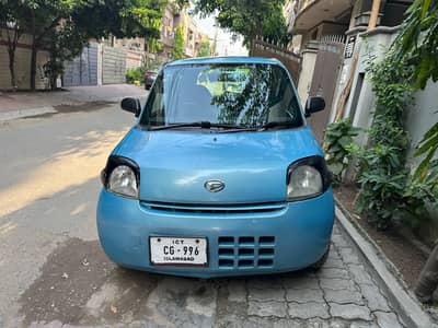 Daihatsu Esse 2012