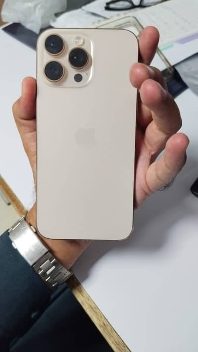Apple iPhone 16 Pro Max
