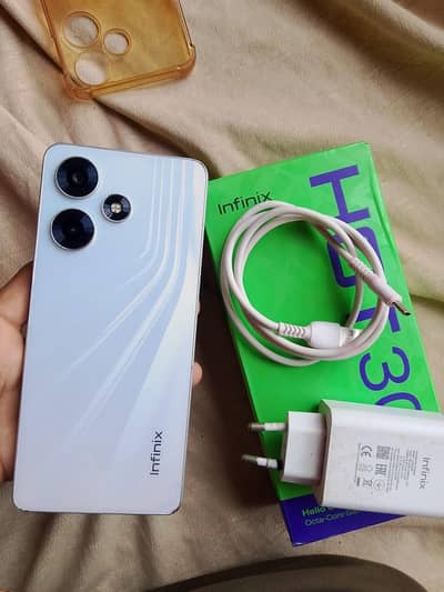 Infinix Hot 30
