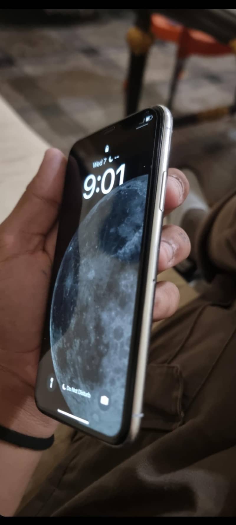 Apple iPhone X 4