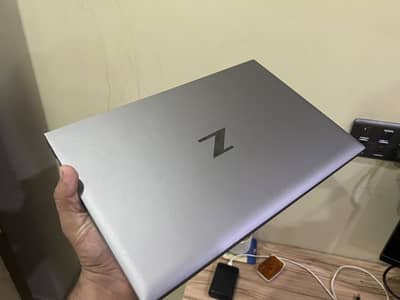 HP ZBOOK I7 10TH  4GB NVIDIA QUADRO P520