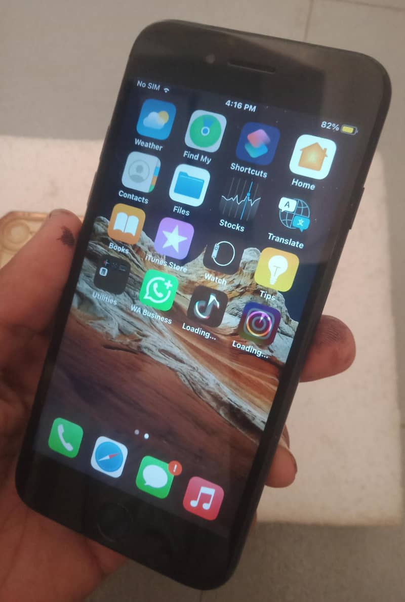 Apple iPhone 7 4