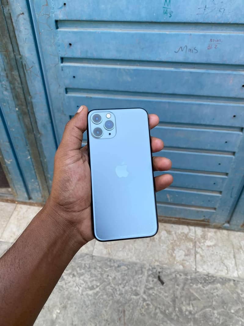 Apple iPhone 11 Pro 5
