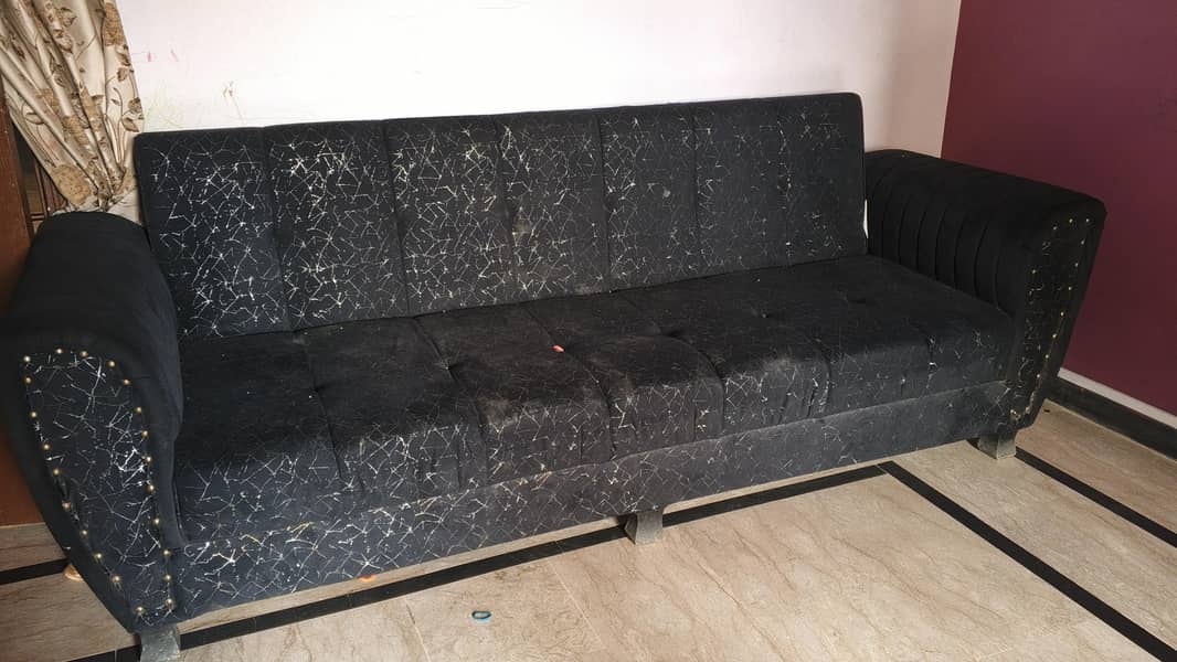 SOFA CUMBED 1