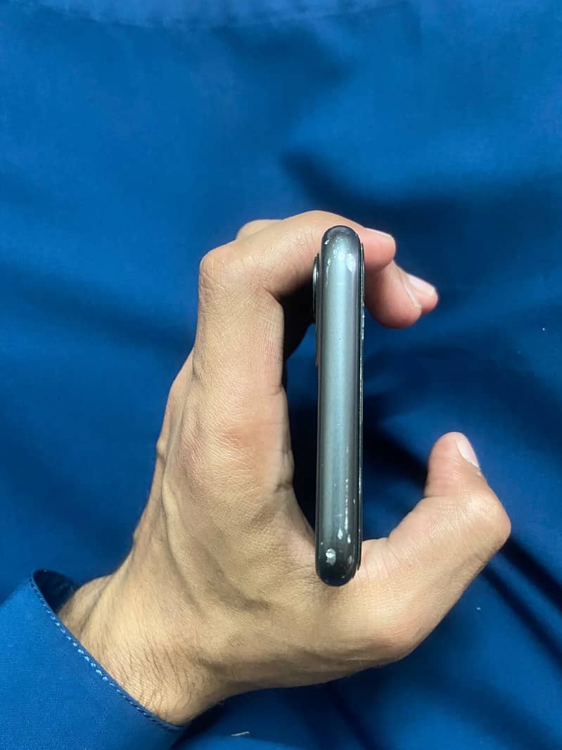 Apple iPhone 11 2