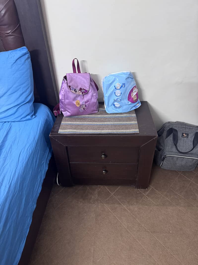 King size Bed 1