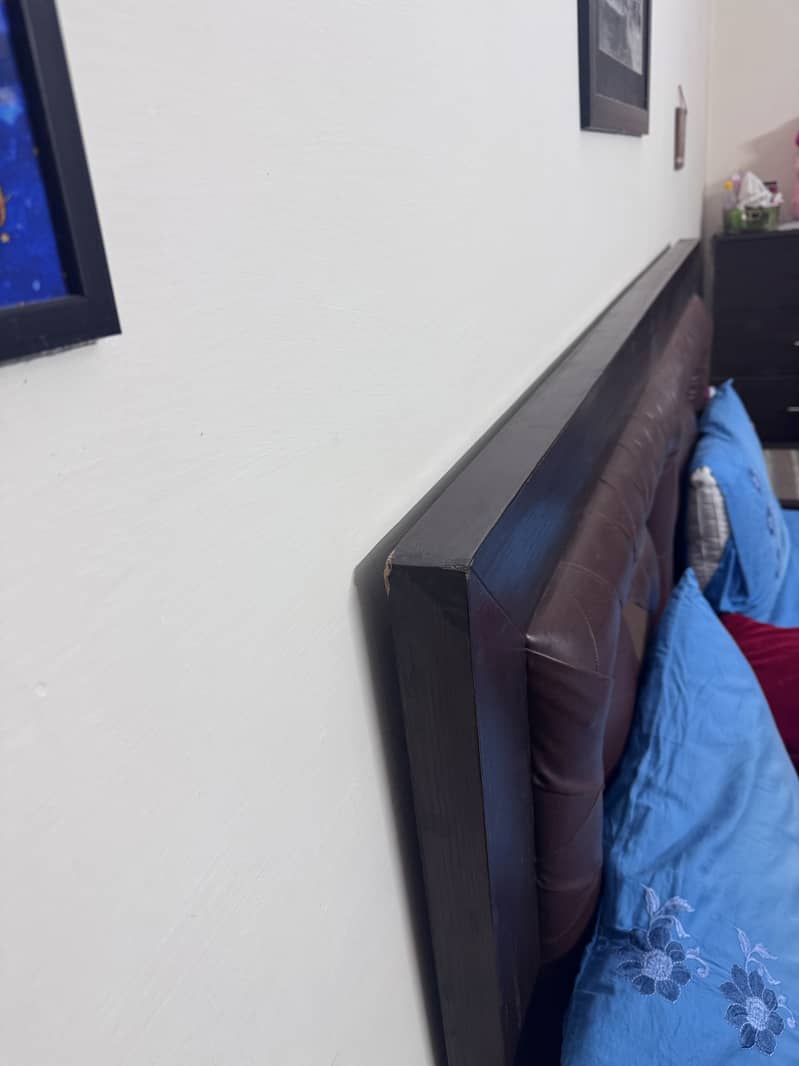 King size Bed 3