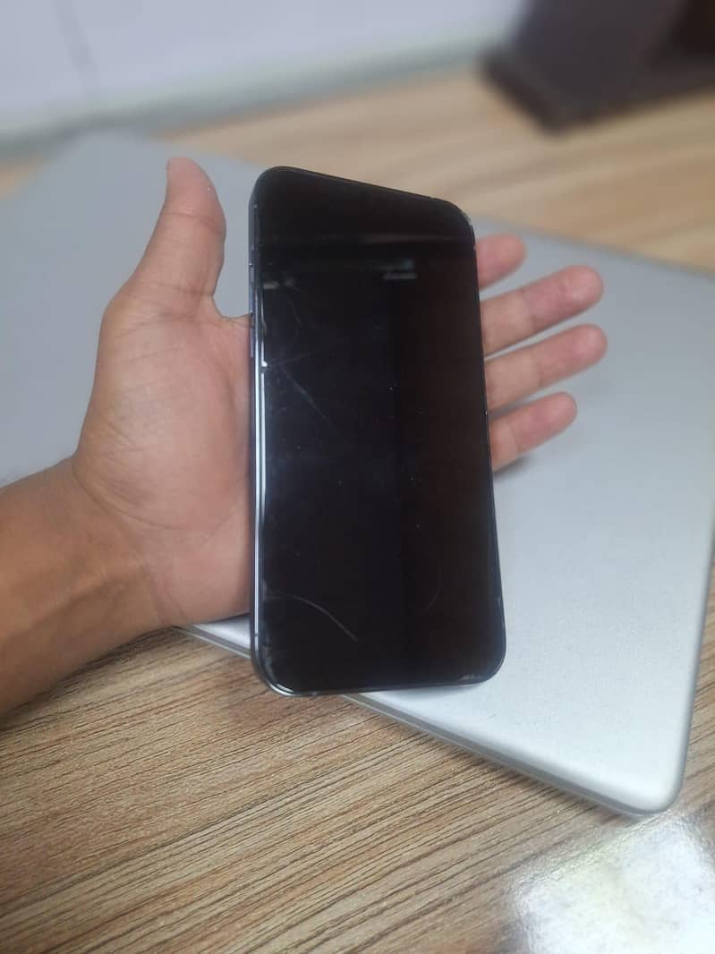 Apple iPhone 13 Pro Max 0