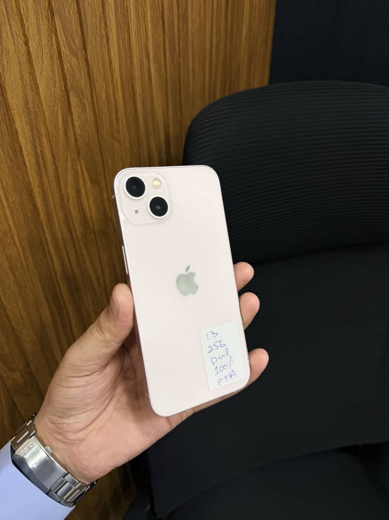 Apple iPhone 13 3