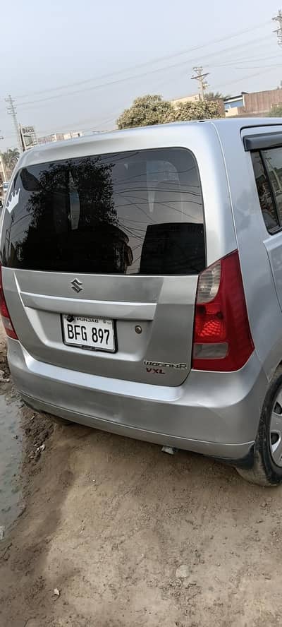 Suzuki Wagon R 2015 Mobile 03002381579