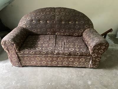 Sofa set and chairs second hand useable