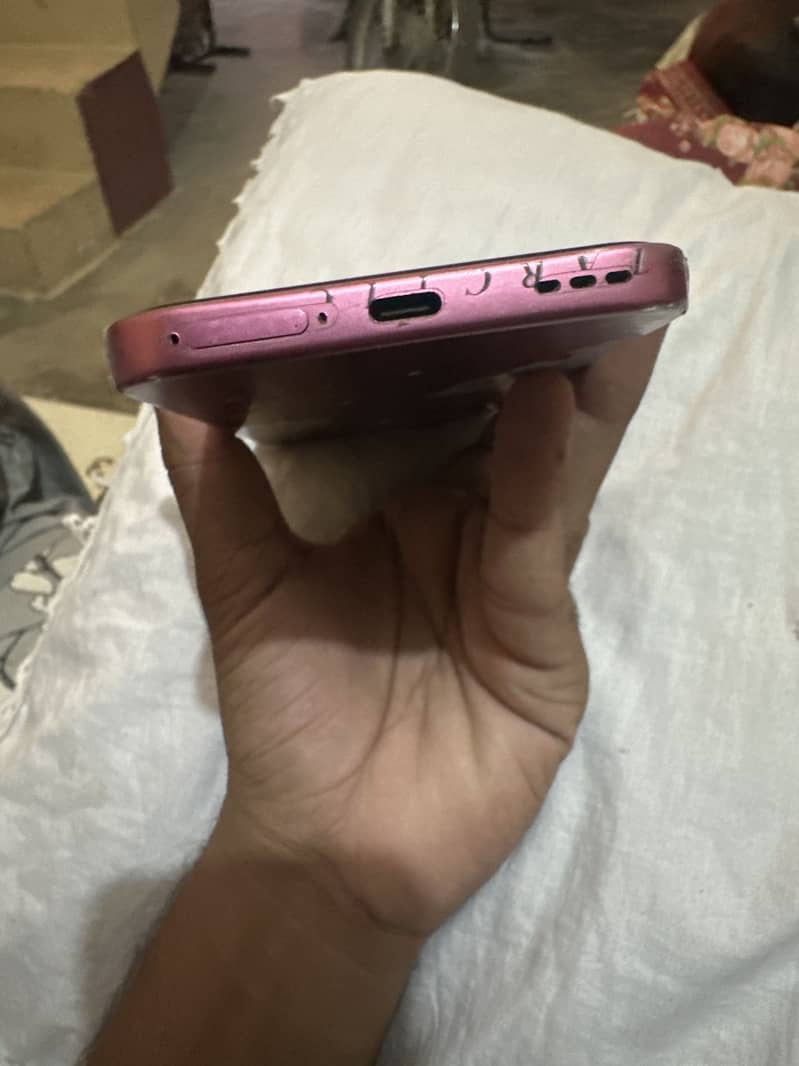 OPPO A6 Pro 3