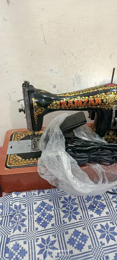 Pre-Owned Sewing Machine – Good Condition & Reasonable Price