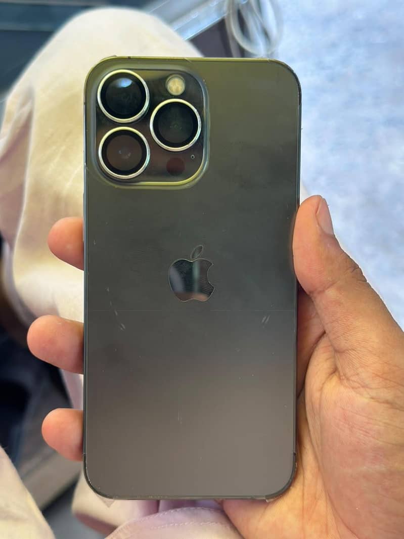 Apple iPhone 13 Pro 0
