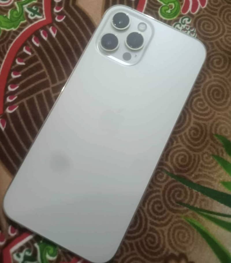 iPhone 12 pro max 1