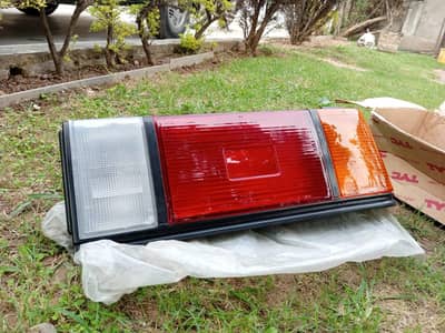 nissan sunny 1984 brand new back light right side