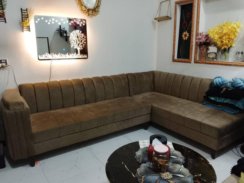 7 seater sofa with table 2
