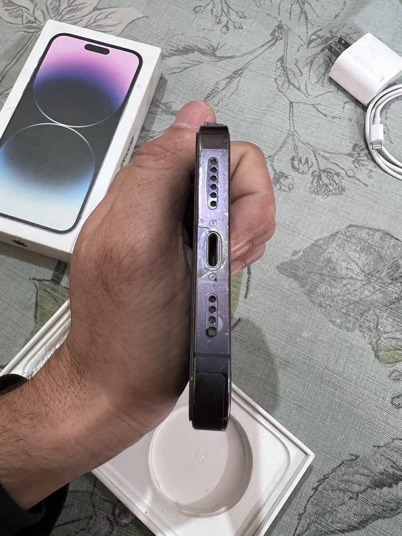 Apple iPhone 14 Pro Max 1