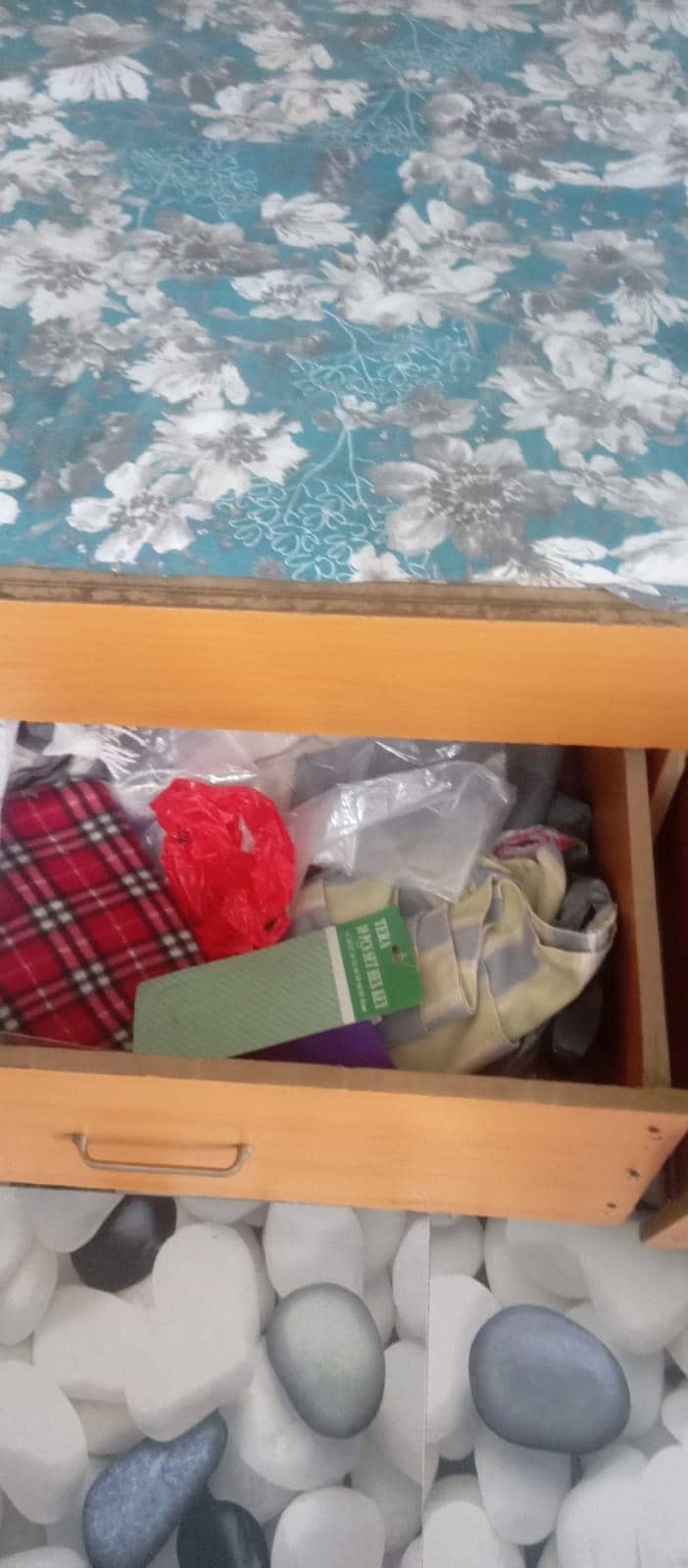 single bed 0