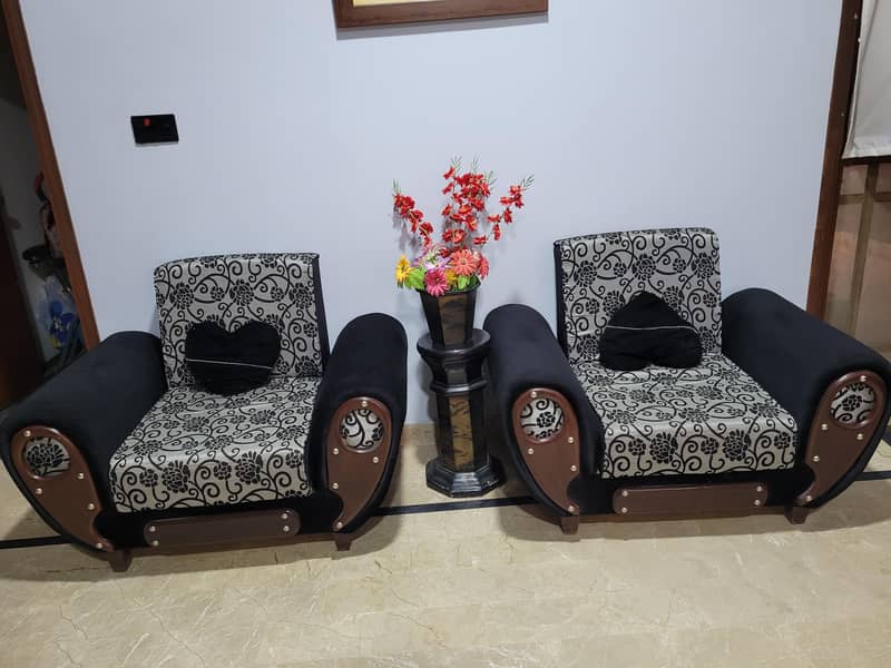 5 seater sofa set with table 1