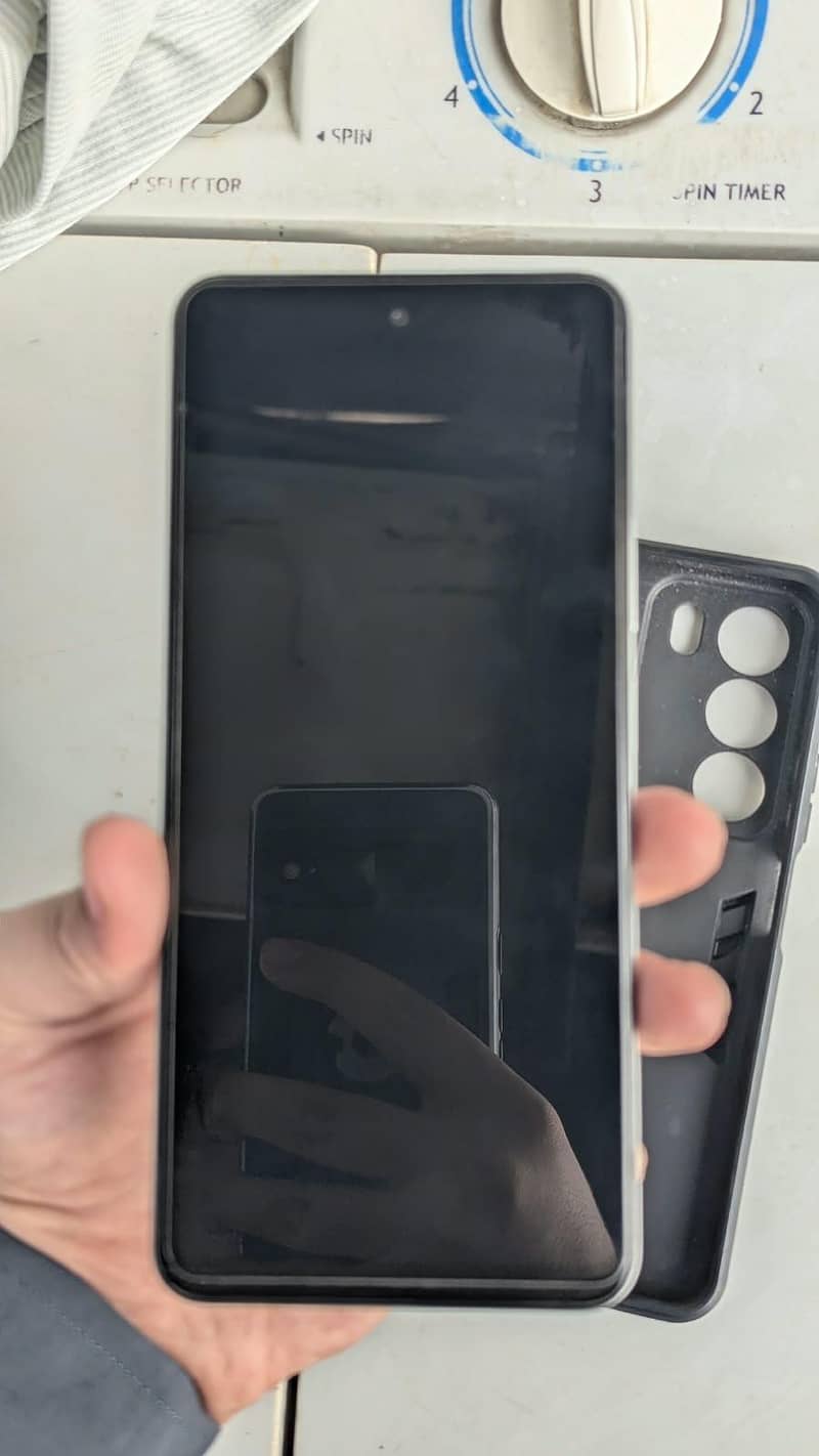 Realme C71 3