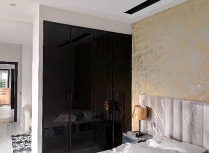 Looking For A Prime Location Flat In Gulberg